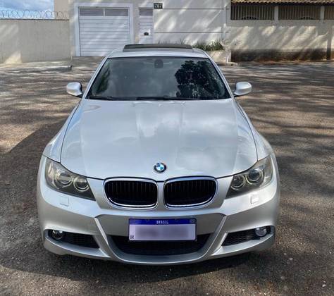 BMW 320i 2.0 16V GASOLINA 4P AUTOMÁTICO BMW 320i 2.0 16V GASOLINA 4P AUTOMÁTICO